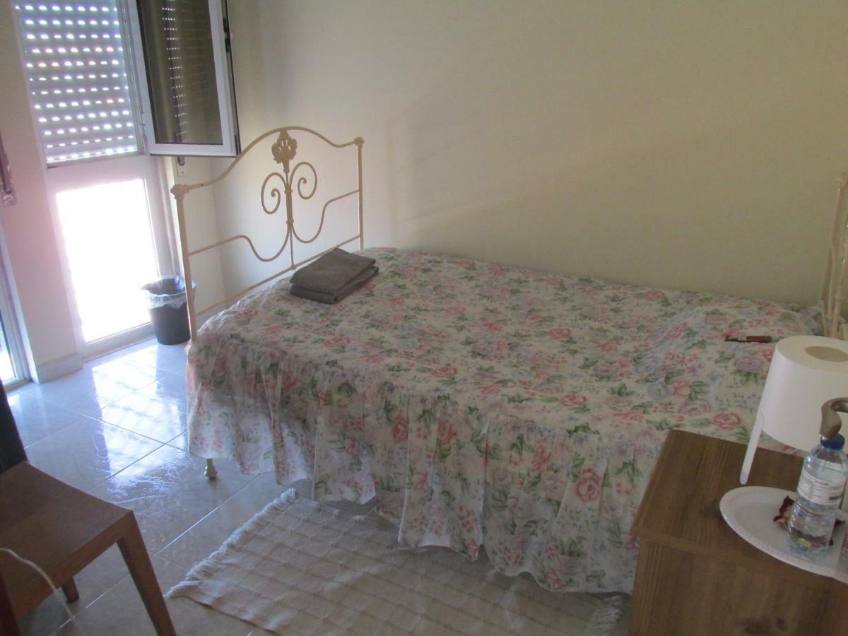Homestay Marialva Park Seixal  Eksteriør bilde